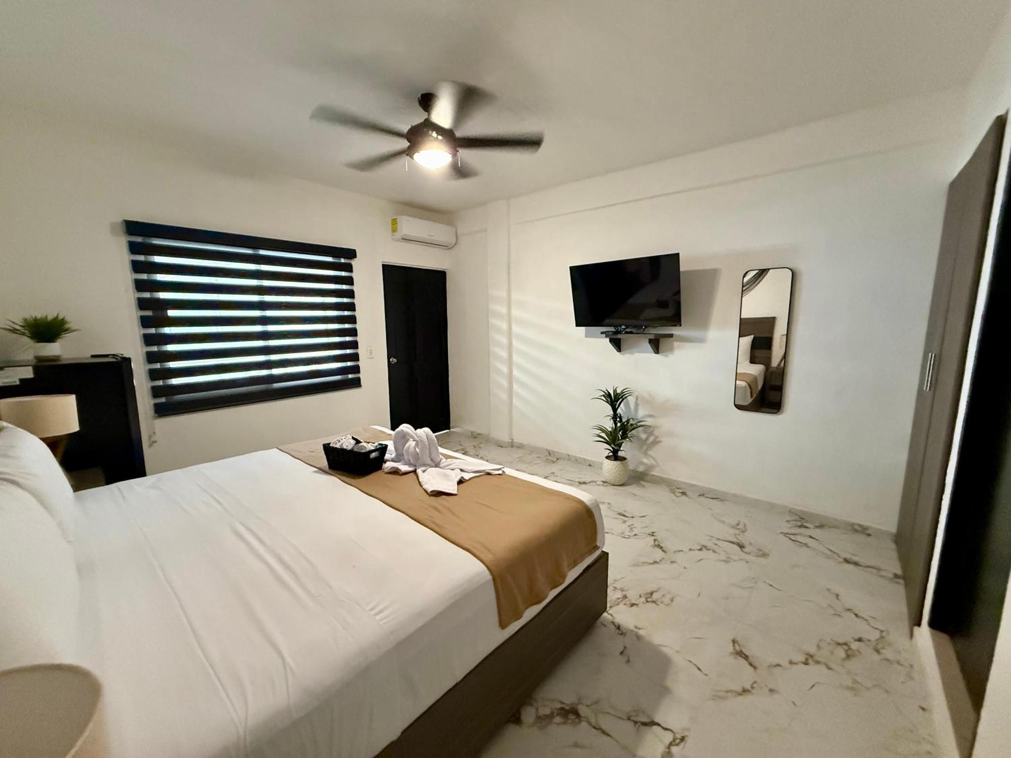 Casa Tortuga 5Th Ave Hotel Playa del Carmen Exterior photo